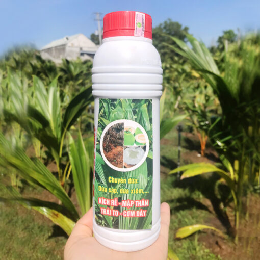 PHÂN BÓN MAX ROOT -CHUYÊN CHO DỪA CHAI 500ML